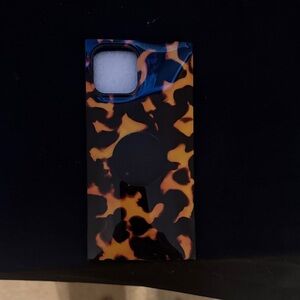 FLAUNTortoiseshell Pattern Phone Case with MagSafe Compatibility